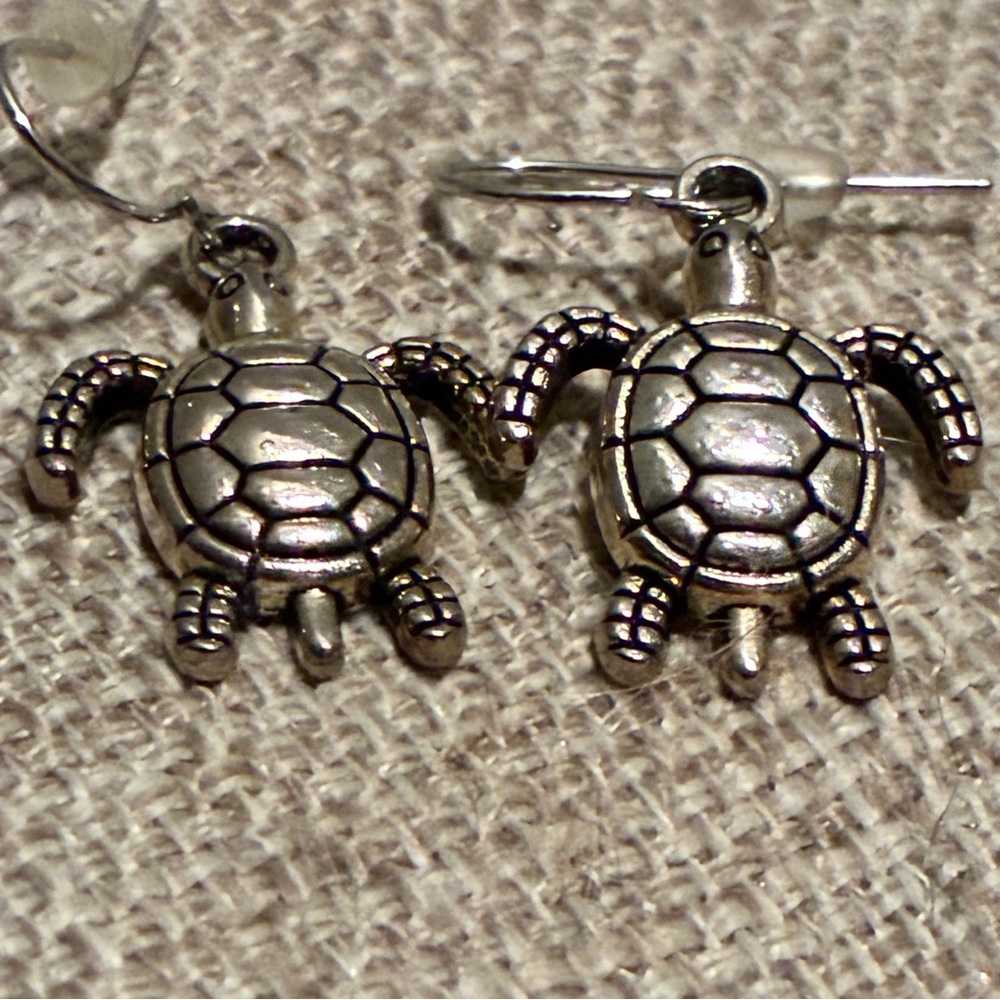 Silver Tone Stainless Sea Turtle Dangle Earrings Ocean Beach Coastal Jewelry NEW - Picture 5 of 7